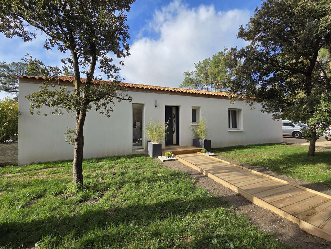 Maison à SAINT-HILAIRE-DE-RIEZ