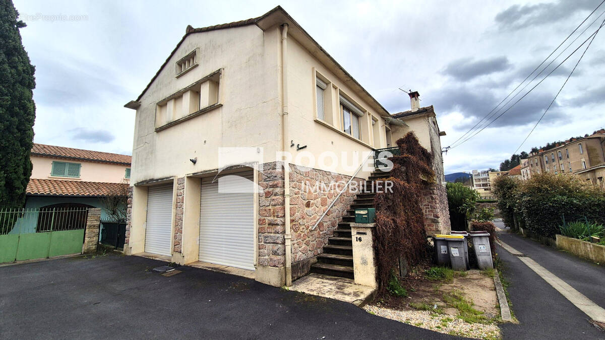 Maison à LAMALOU-LES-BAINS