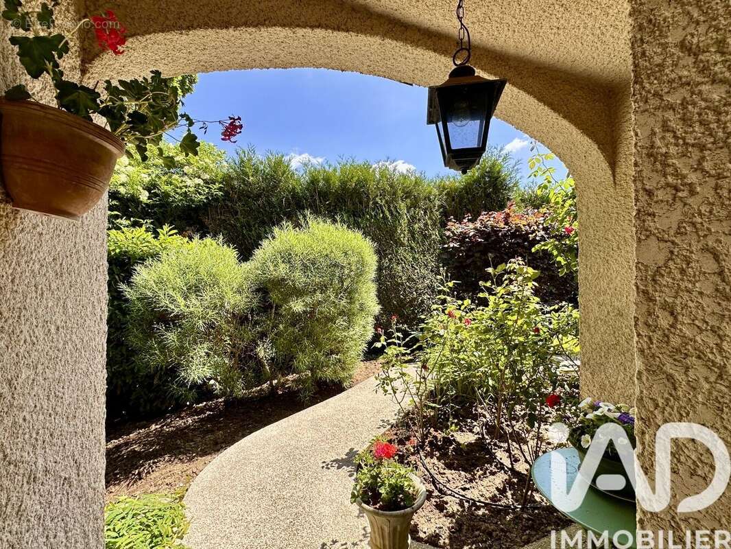 Photo 5 - Maison à FEROLLES-ATTILLY