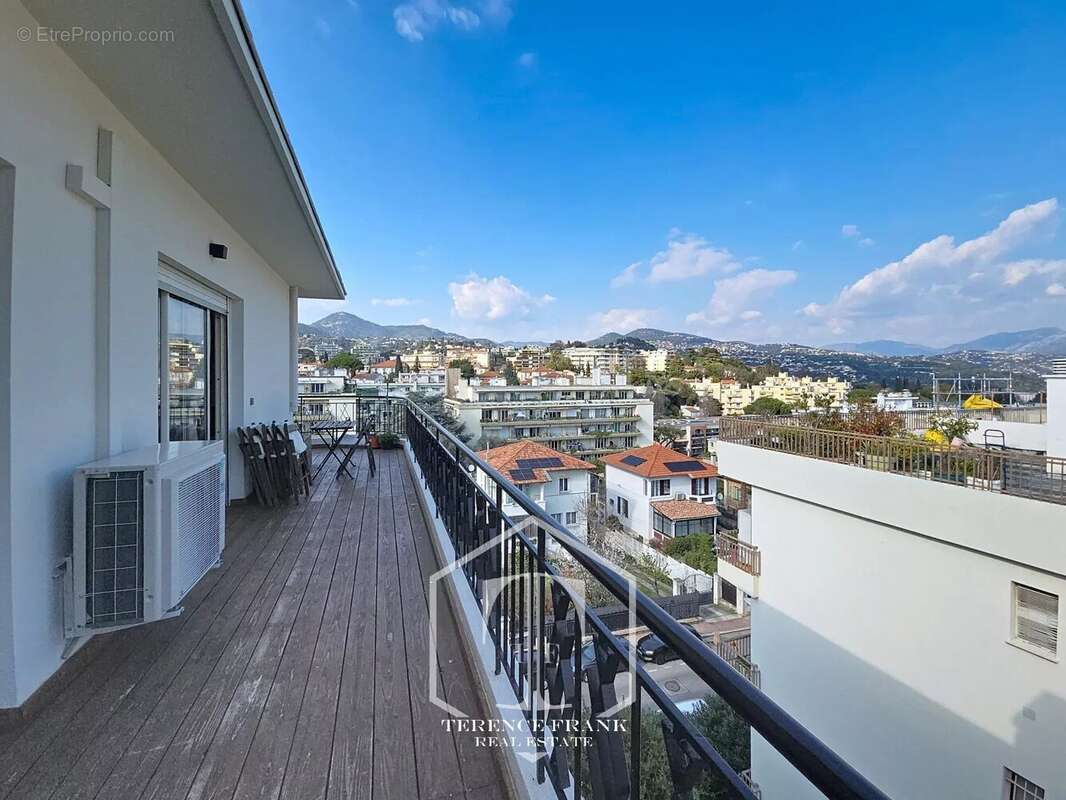 Appartement à NICE