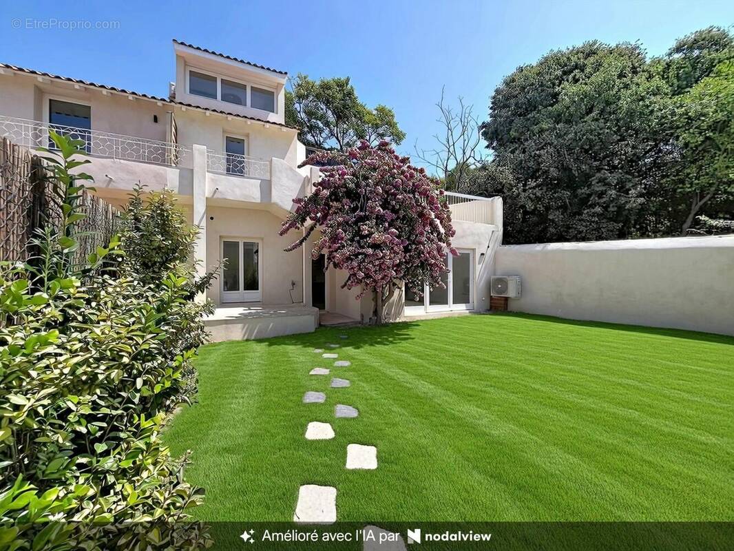 Photo 1 - Maison à MARSEILLE-8E