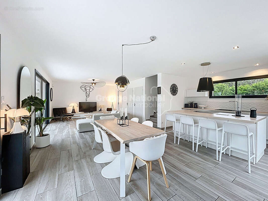 Maison à CHATEAUNEUF-DU-PAPE