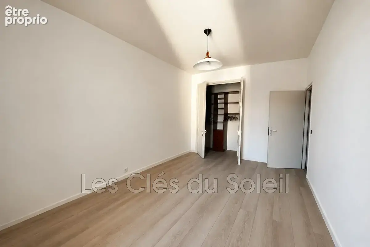 Appartement 155 m² à Toulon  - photo 5