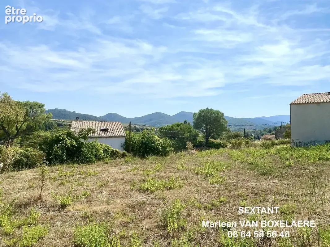 Terrain d'environ 1 300m² avec un beau panorama sur les Corbières. - photo 2