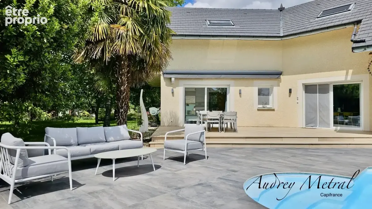 Villa à vendre à Serrières-en-Chautagne avec piscine, à 50 min de Genève et d'Annecy, 35 min d'Aix-Les-Bains et 15 min du Lac du - photo 8