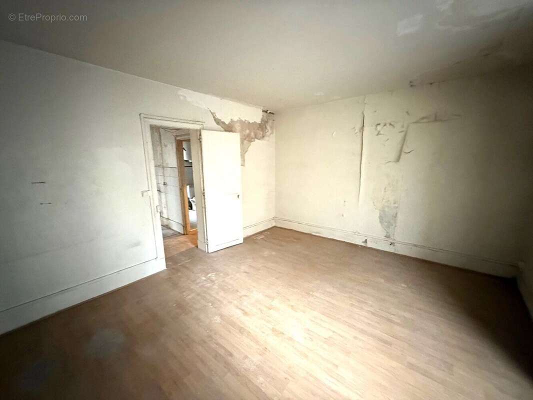 Appartement à VILLENEUVE-SAINT-GEORGES