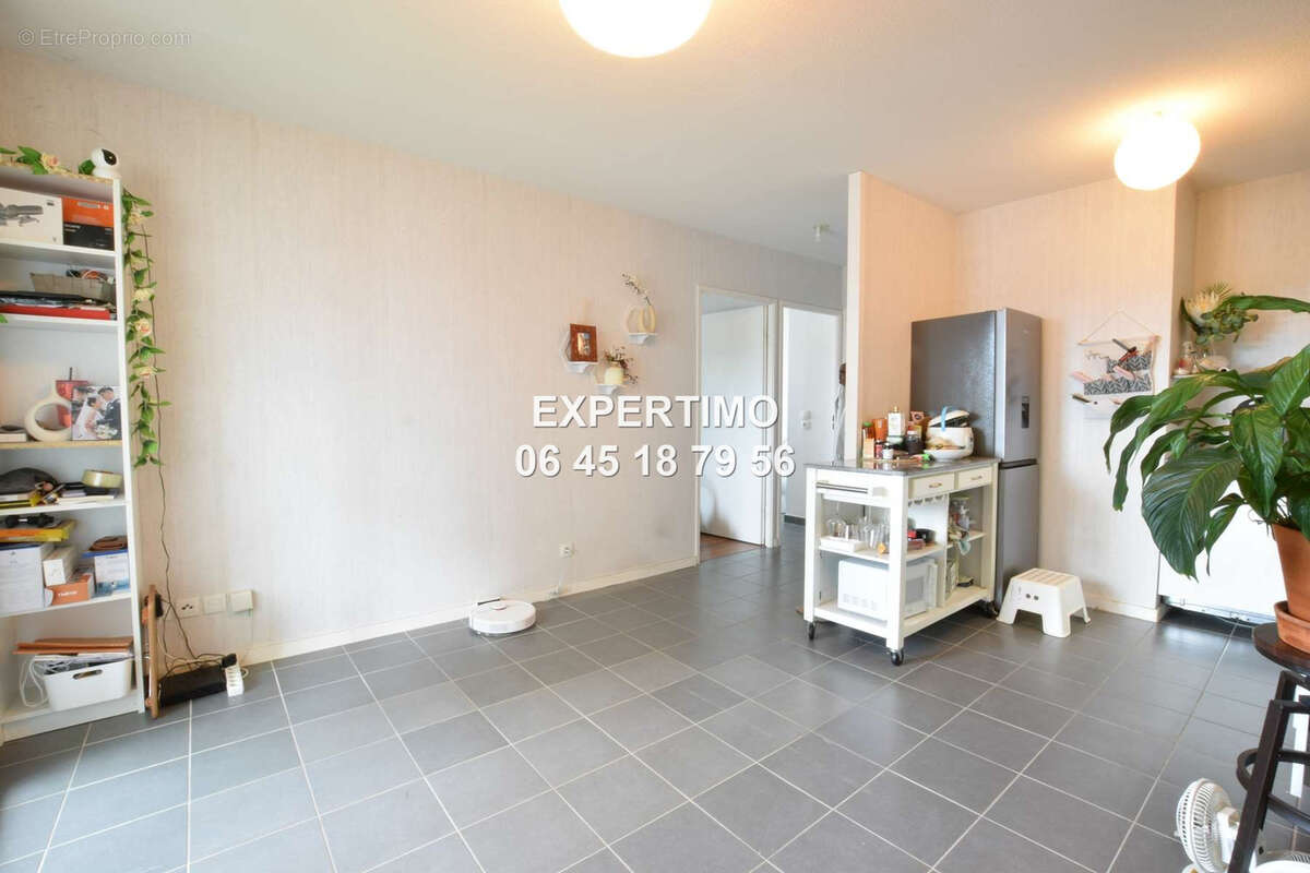 APPARTEMENT T2 récent avec balcon 10 m2   Vue montagnes   Résidence sécurisée   Grenoble - photo 2