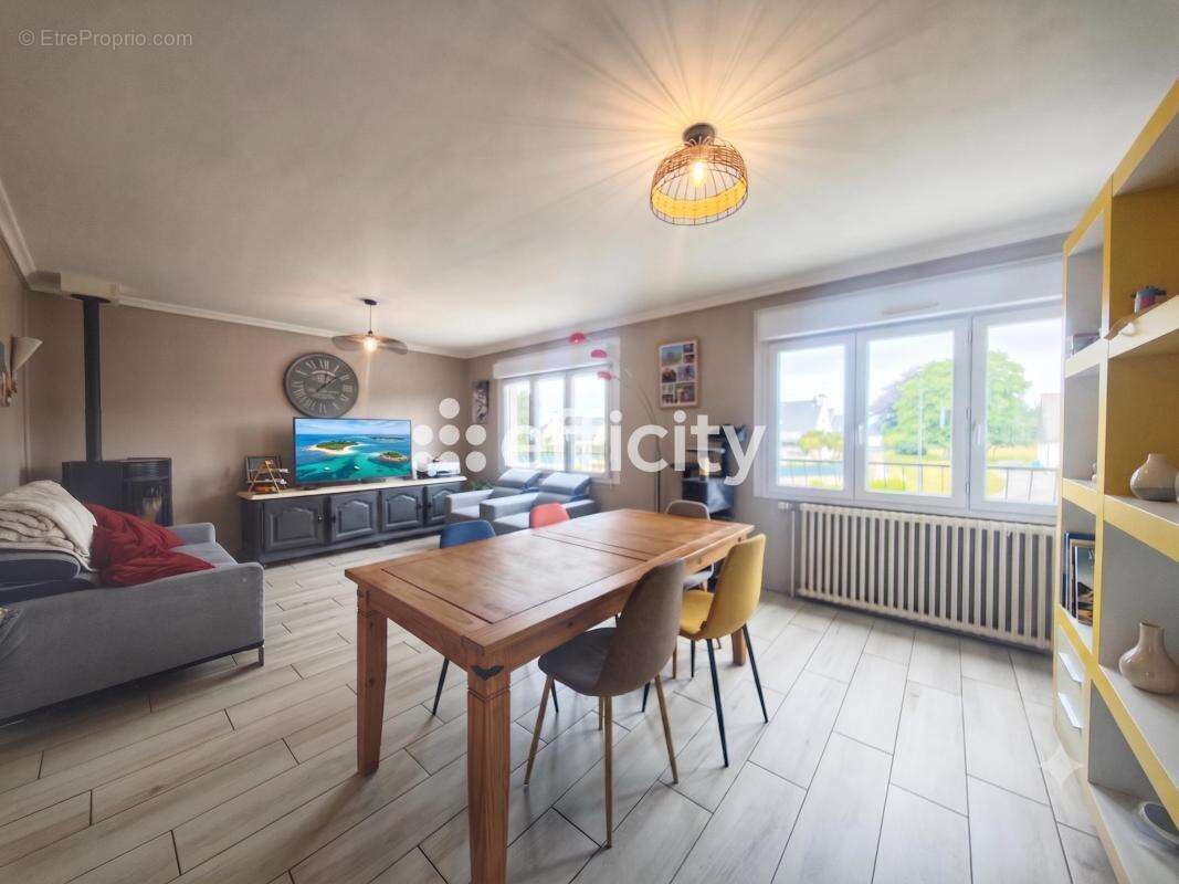 Maison 140 m² à Ergue-Gaberic  - photo 2