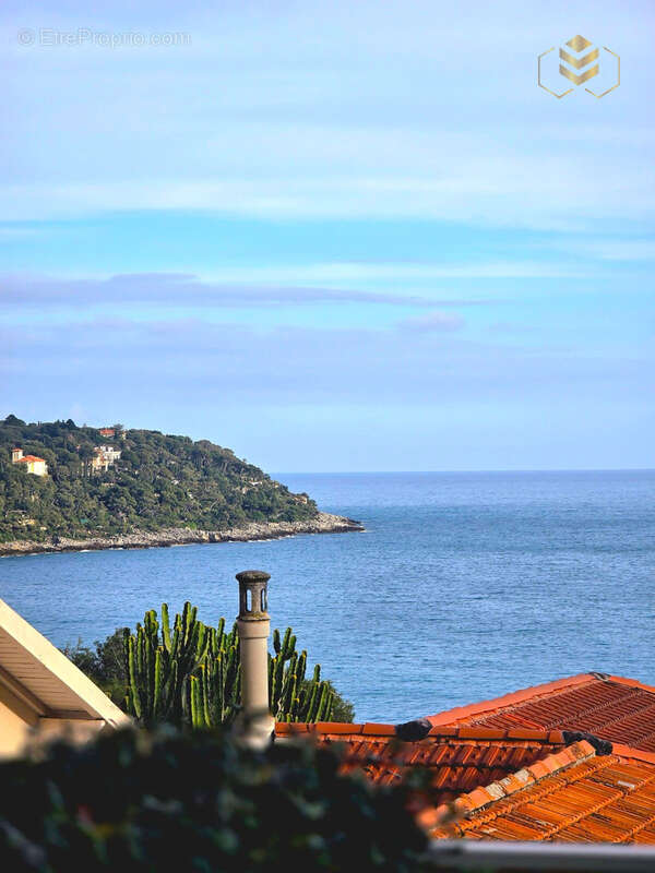 Appartement à ROQUEBRUNE-CAP-MARTIN