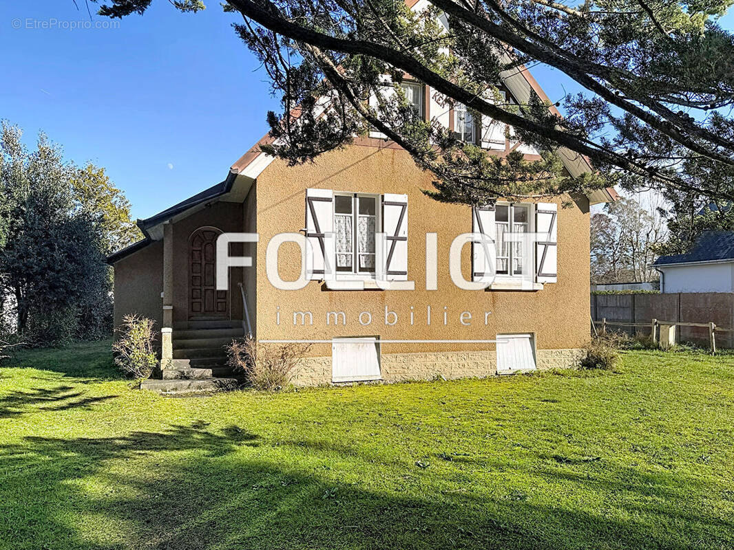 Maison à AGON-COUTAINVILLE