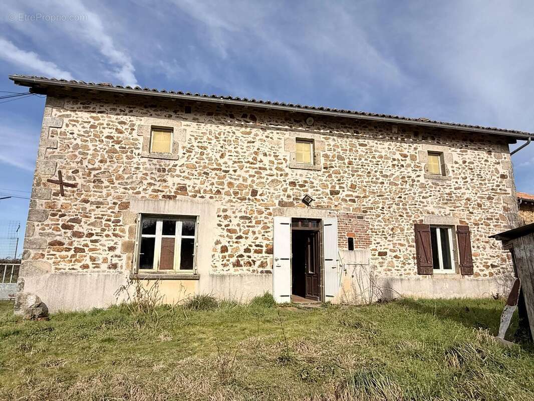 Maison à BRIGUEUIL