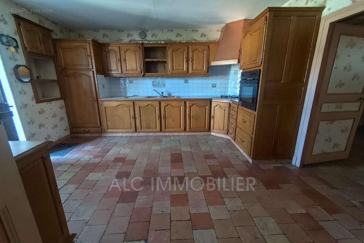 Maison 112 m² à Fresnay-Sur-Sarthe  - photo 3
