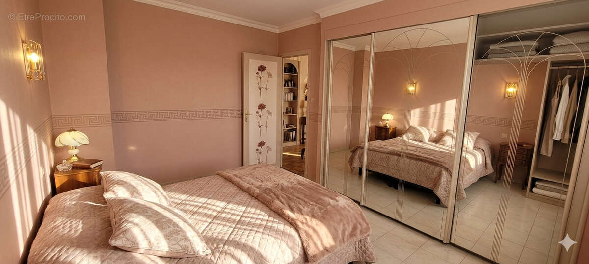 Maison à COURSAN