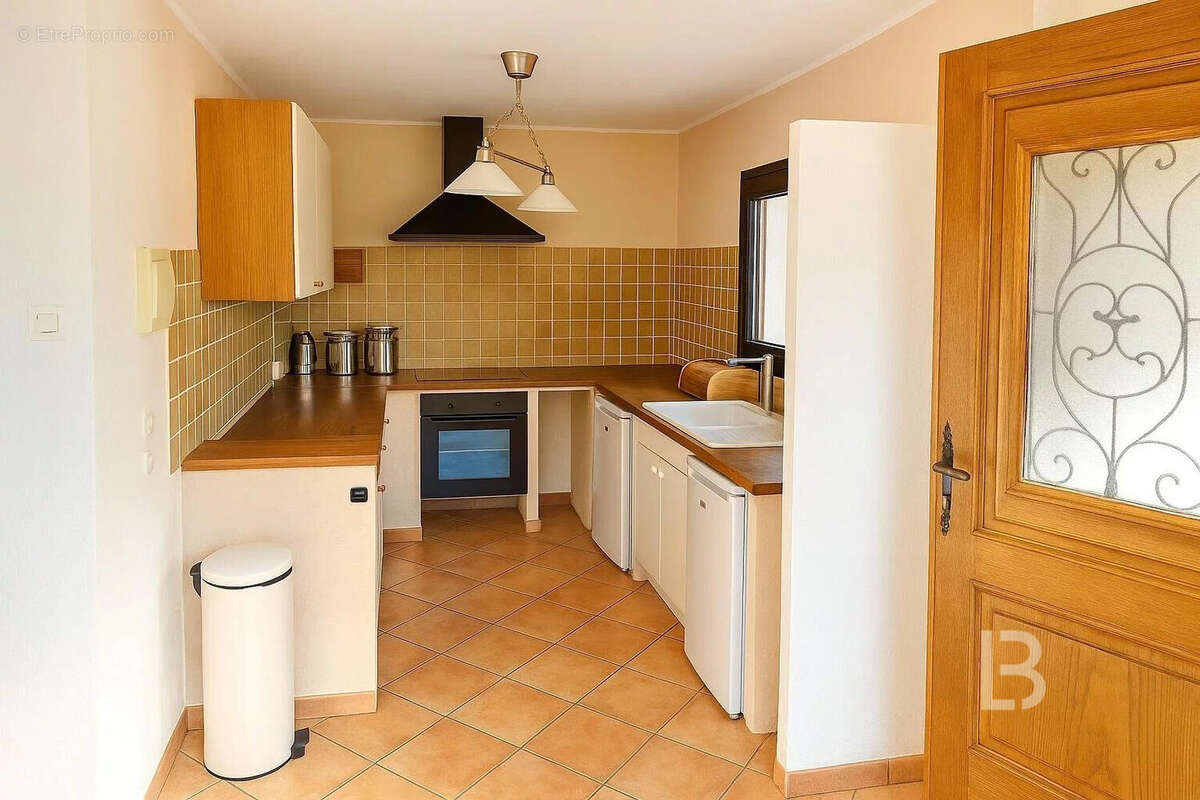 Maison à TOURRETTES-SUR-LOUP