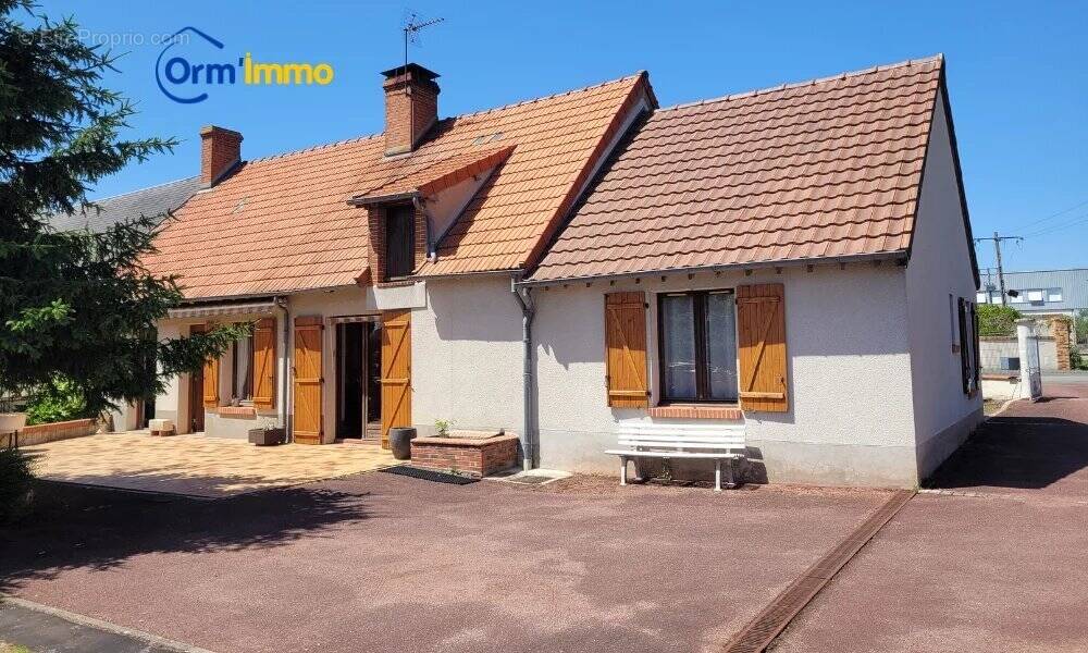 Maison à ORMES