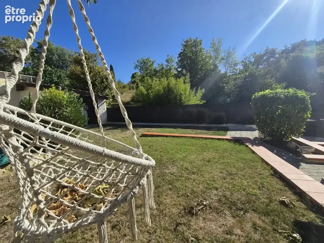 Maison de village T4 de 111m² avec jardin intimiste - photo 2