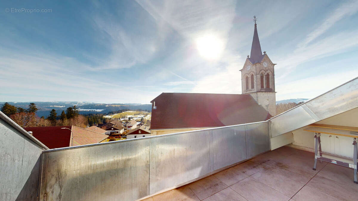Fournet-Blancheroche : spacieux T5 de 126 m² avec vue imprenable - photo 3