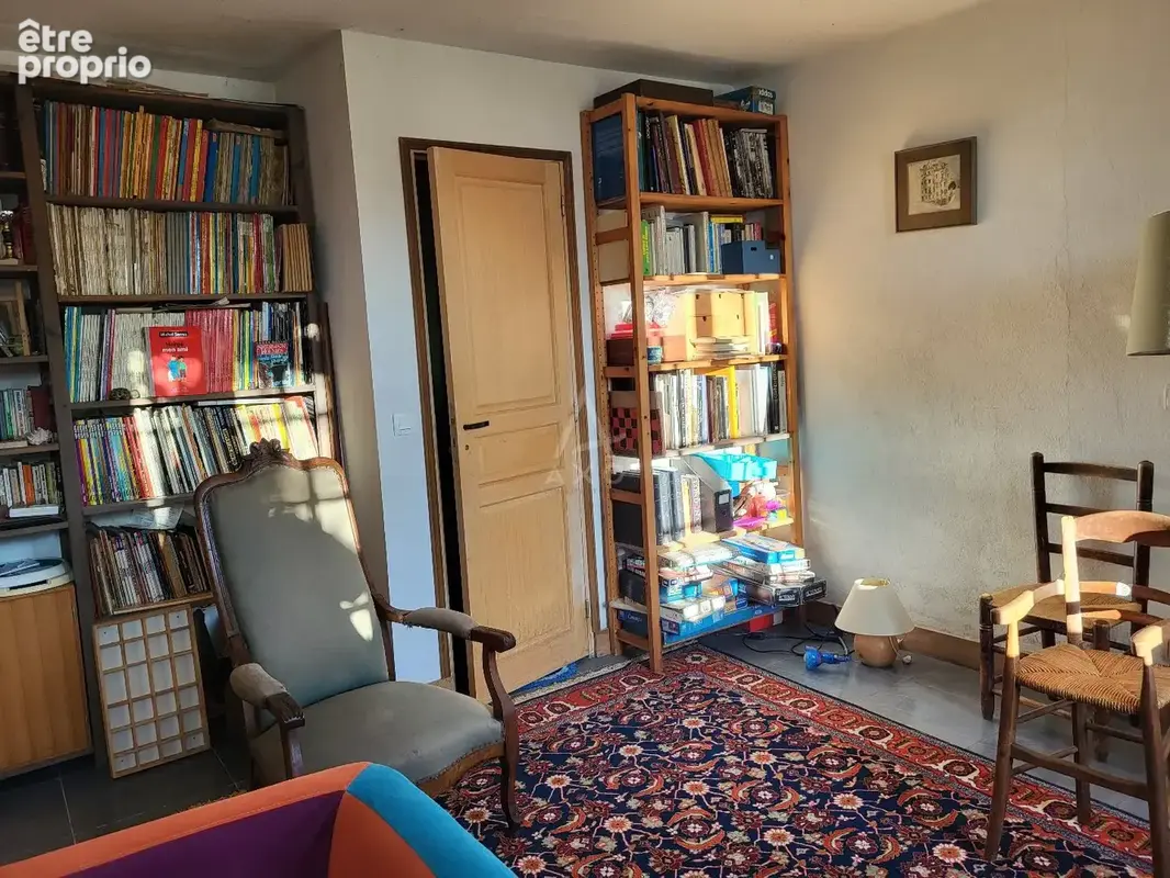 FROMENTIERES  : MAISON en PIERRE de 11 PIECE avec DEPENDANCE de 208 m² sur une parcelle de 1.407  m² - photo 7