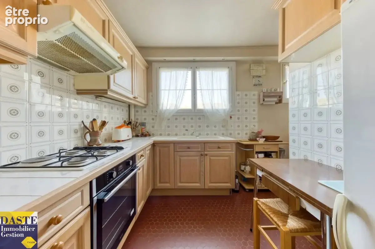 Maison située dans le quartier Clos Dame Gille - photo 4