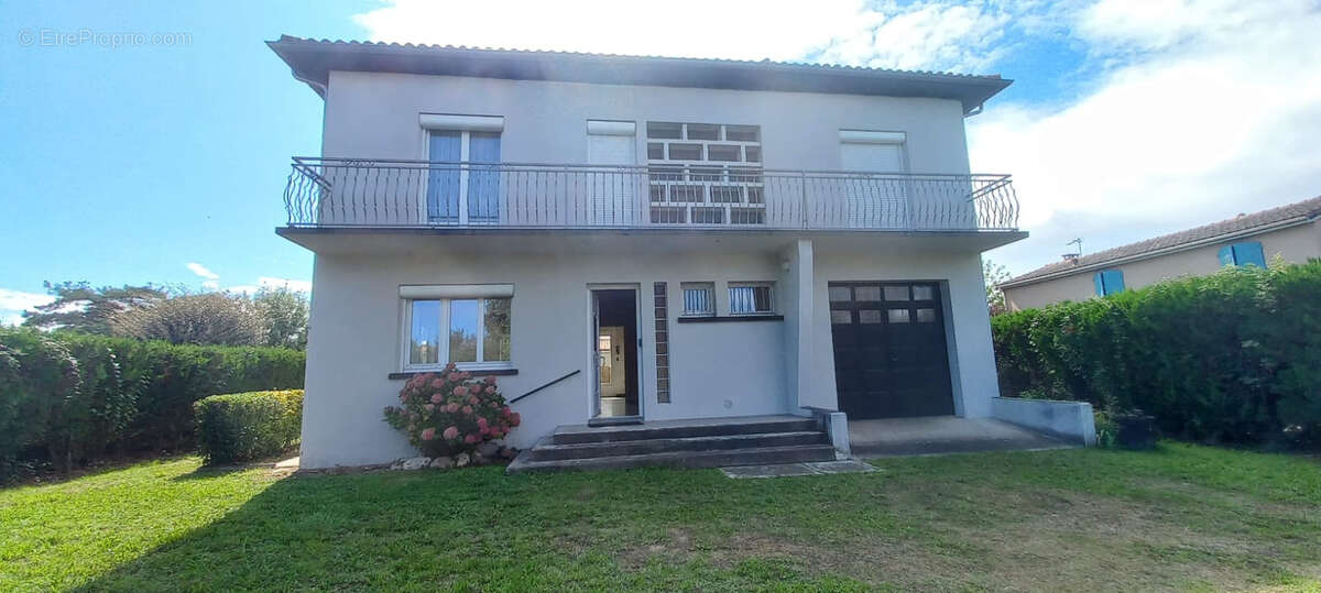 Maison à FROUZINS