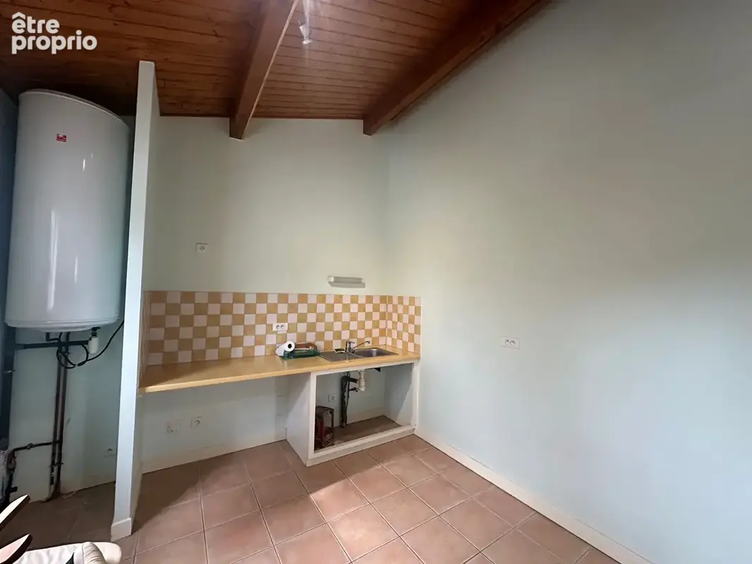 Appartement T2 à Fleury avec murs commerciaux - photo 14