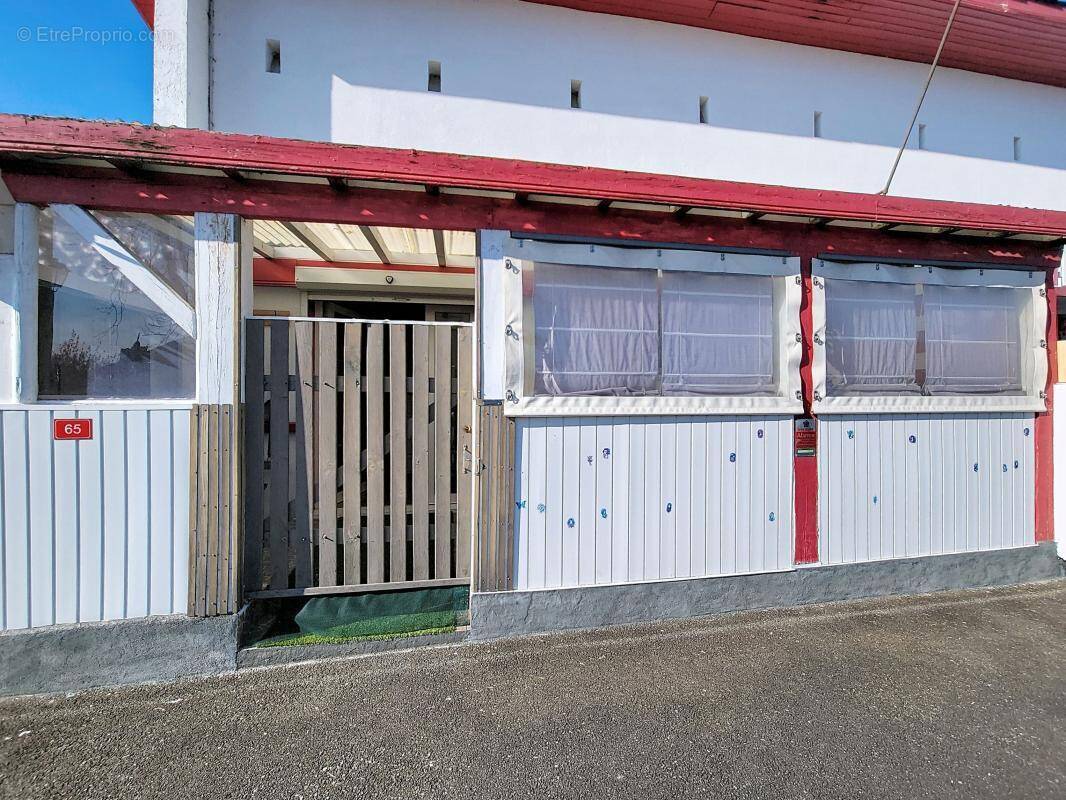 Appartement à POMAREZ