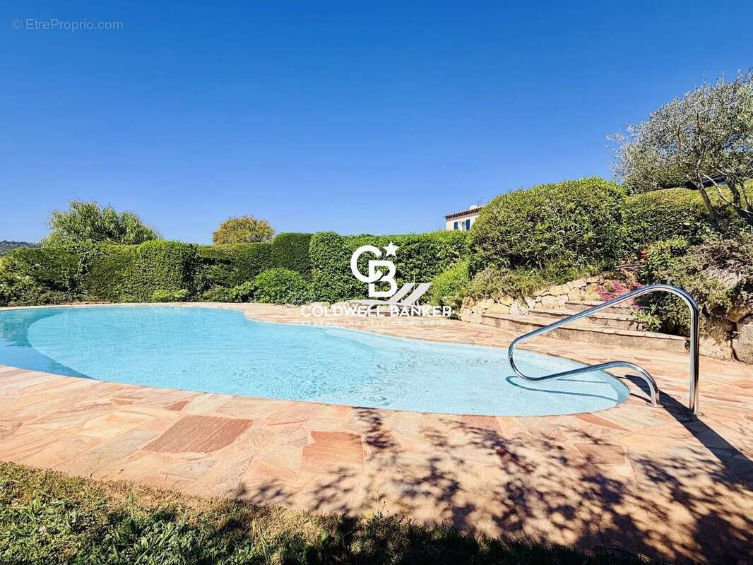 Maison à CARQUEIRANNE