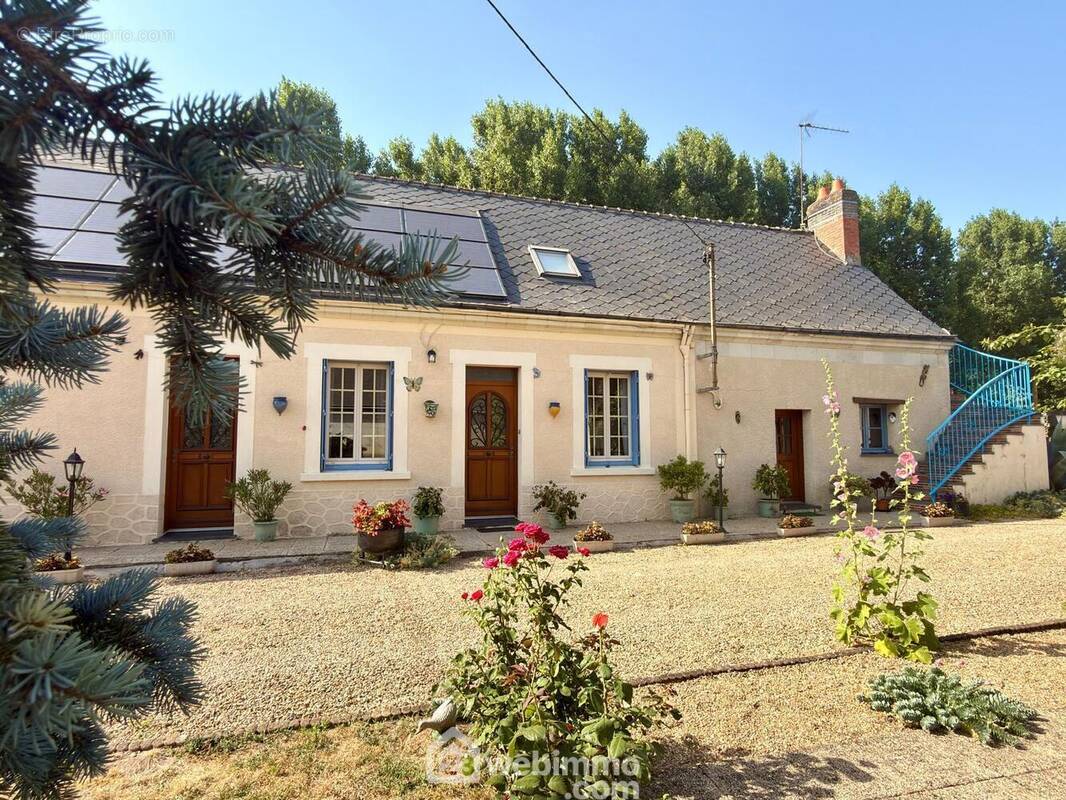 Maison de type longère. - Maison à BEAUFORT-EN-VALLEE