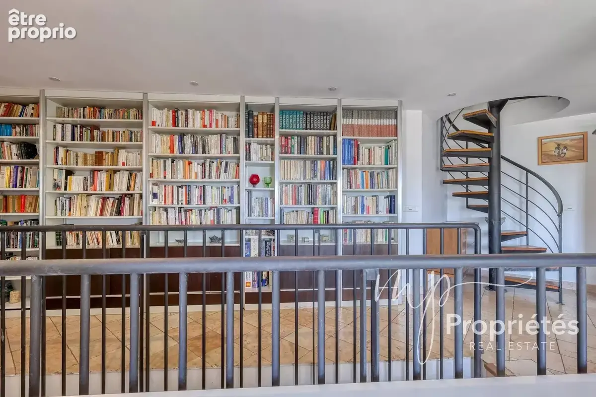 A VENDRE Maison  Rayol Canadel sur Mer. Propriété 300m² vue mer piscine proche plage - photo 10