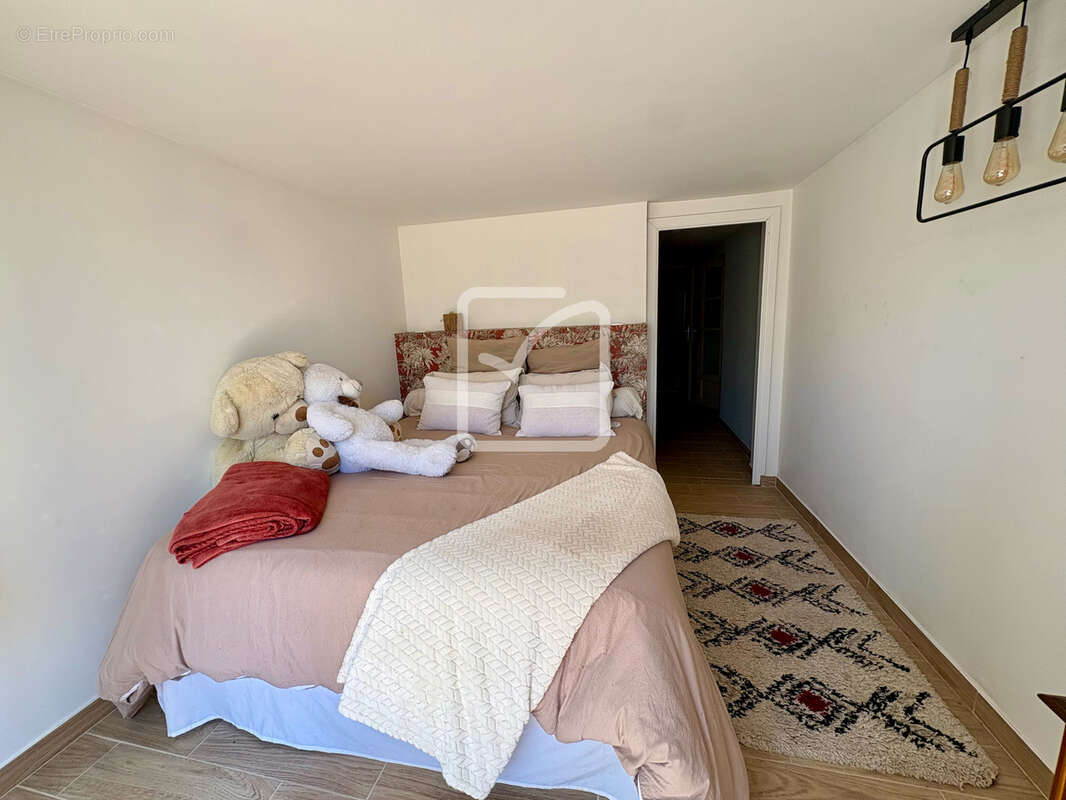 Maison à TERRASSON-LAVILLEDIEU