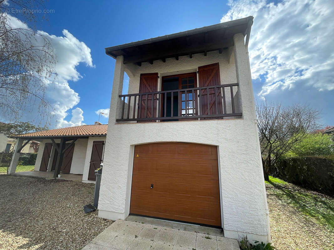 Maison à BUXEROLLES