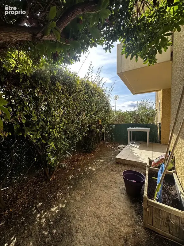 Limoux - Résidence Le Clos Maynard - Appartement T2 en rez-de-chaussée avec jardin, place de stationnement et - photo 10