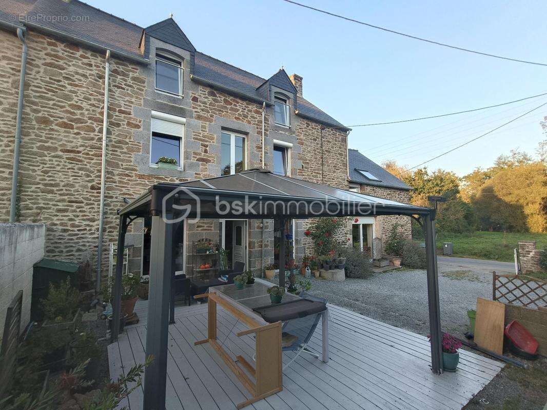 Maison à PLEUDIHEN-SUR-RANCE