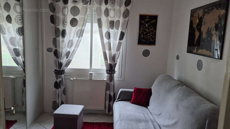 Maison à PORT-SAINTE-MARIE