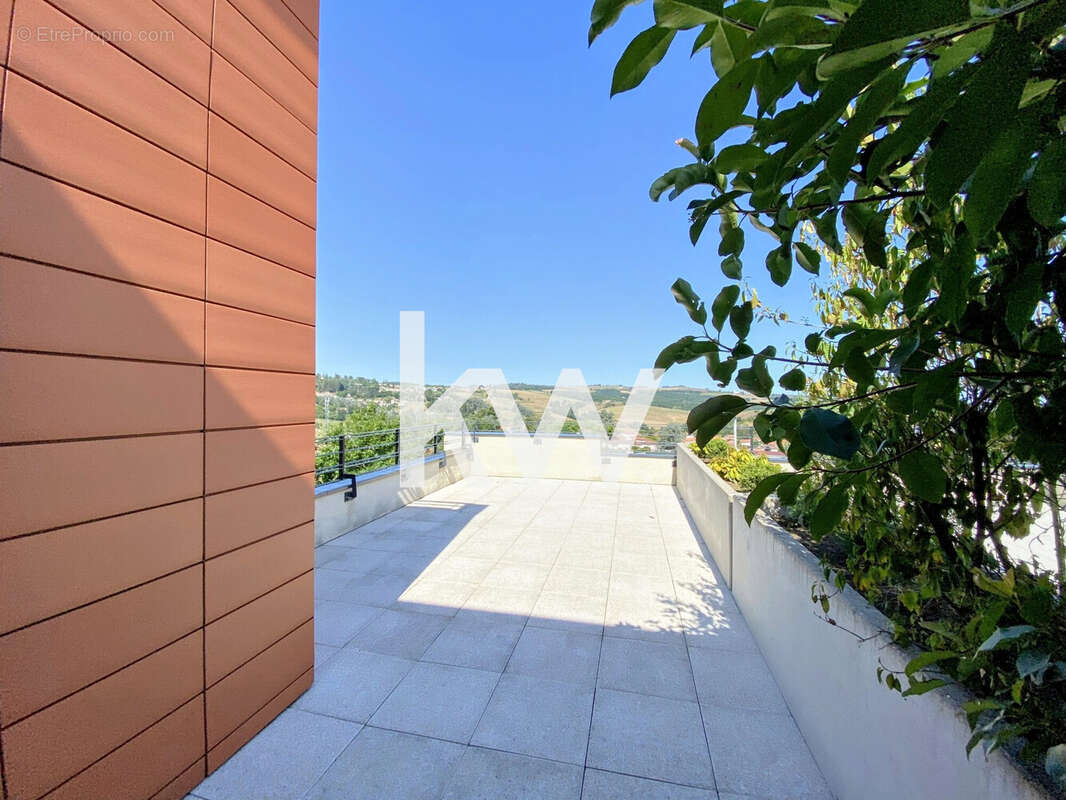 Appartement 122 m² à Villars  - photo 2