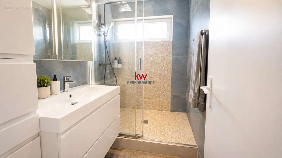 Appartement 65 m² à Eaubonne  - photo 7