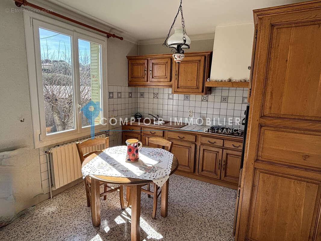 PERIPHERIE UZES : Maison P8 sur beau terrain arboré - photo 8