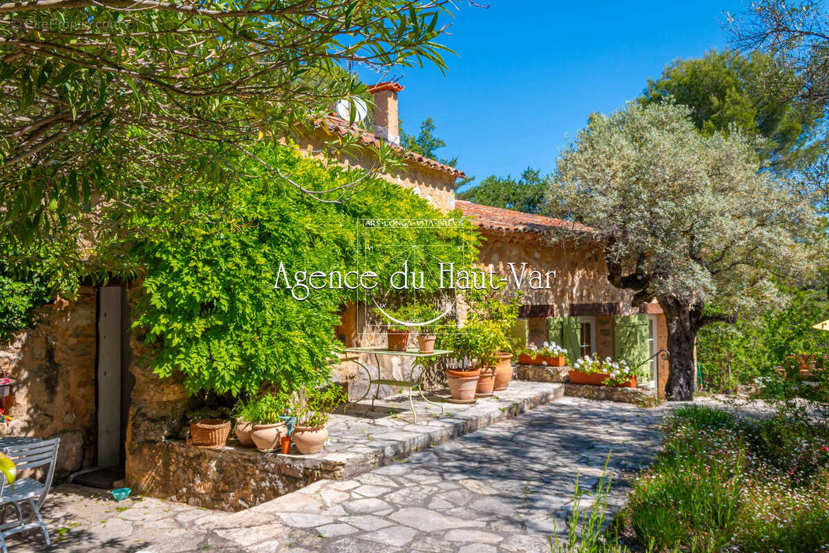 Maison à FAYENCE