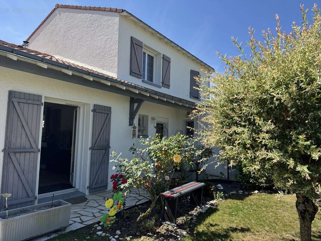 Maison à MONTBERT