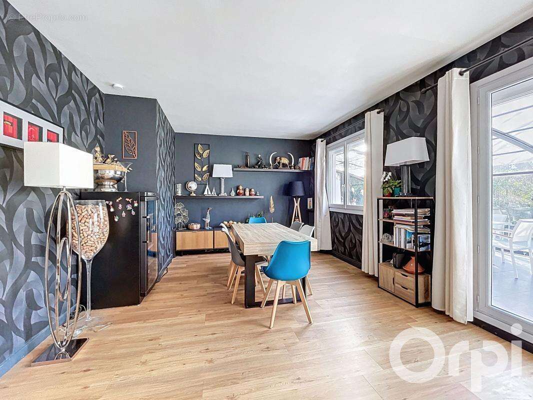 Maison à Vendre de 8 pièces à Longjumeau - photo 12