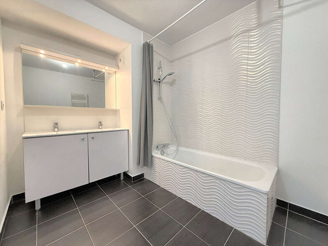 Appartement 3 pièces 65 m² - BAYONNE - photo 9
