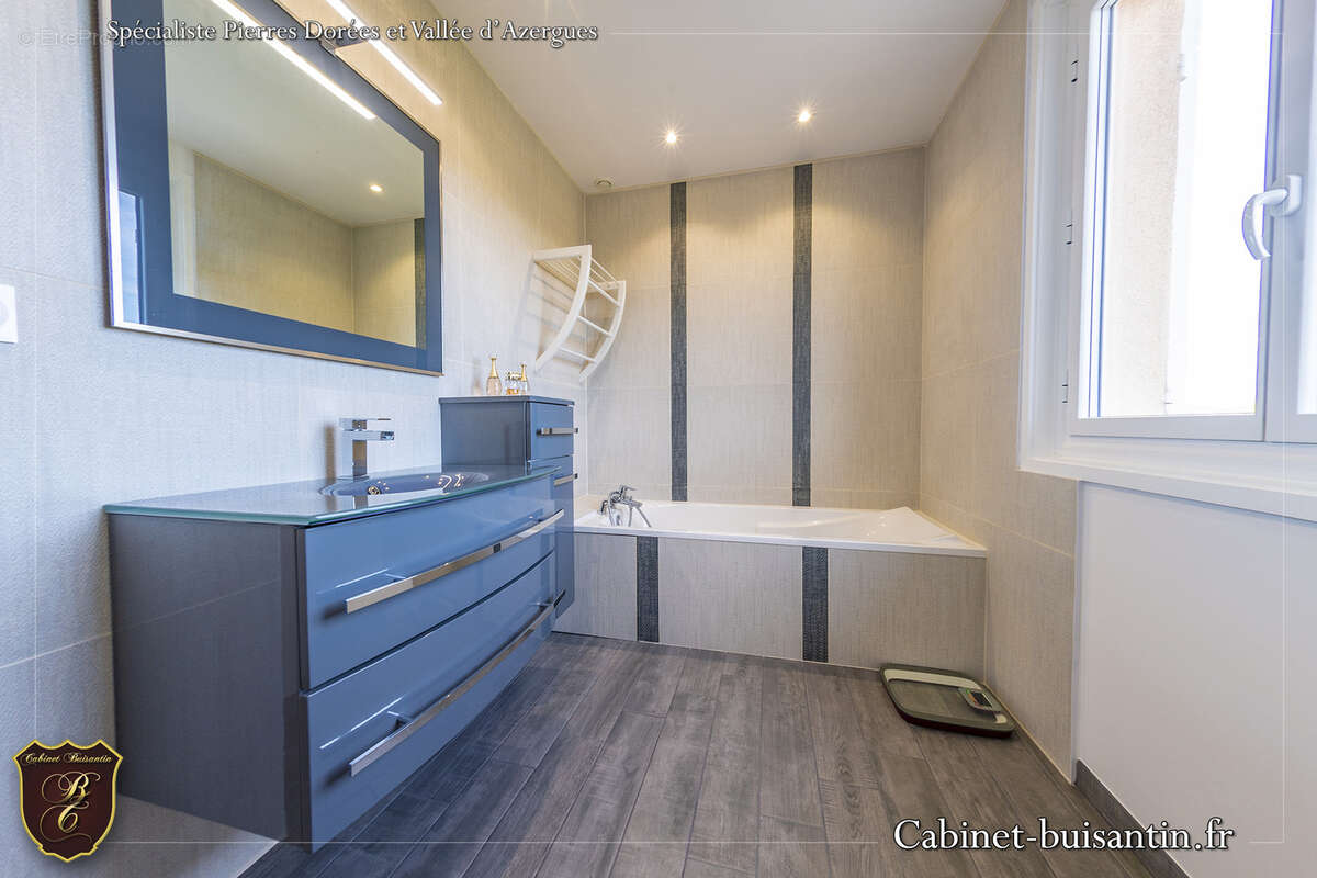 Maison à SAINT-GERMAIN-SUR-L'ARBRESLE