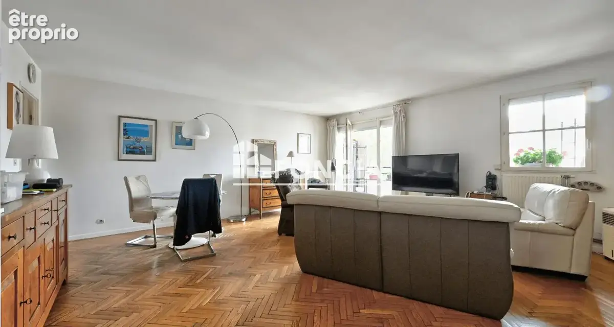 À VENDRE – Bel appartement 3 pièces de 67 m² avec vue sur la marina – Port Cergy - photo 2