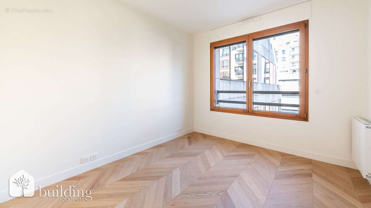 Appartement à LEVALLOIS-PERRET