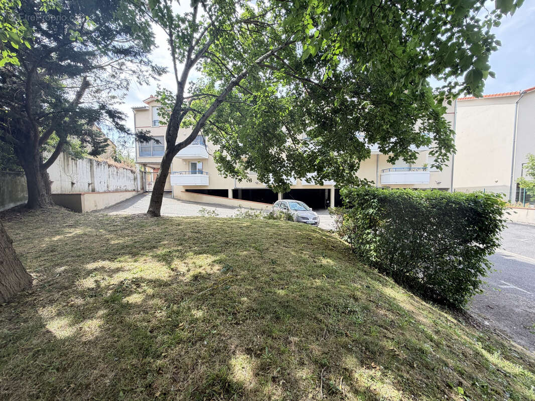 APPARTEMENT T2 de 41 M2 avec 2 PK et 1 Cellier - photo 2