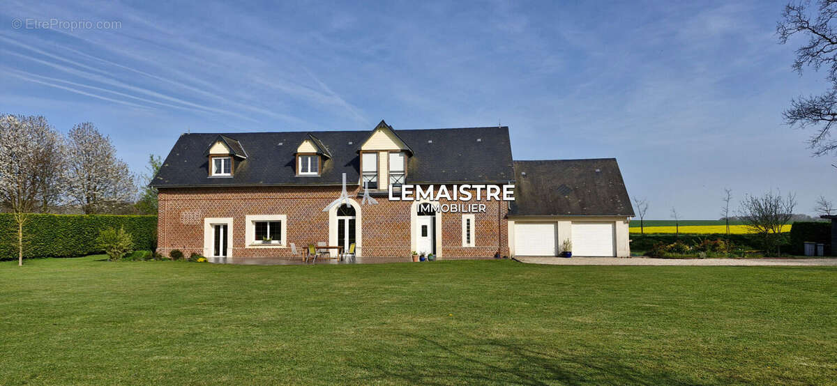 Maison à CANY-BARVILLE