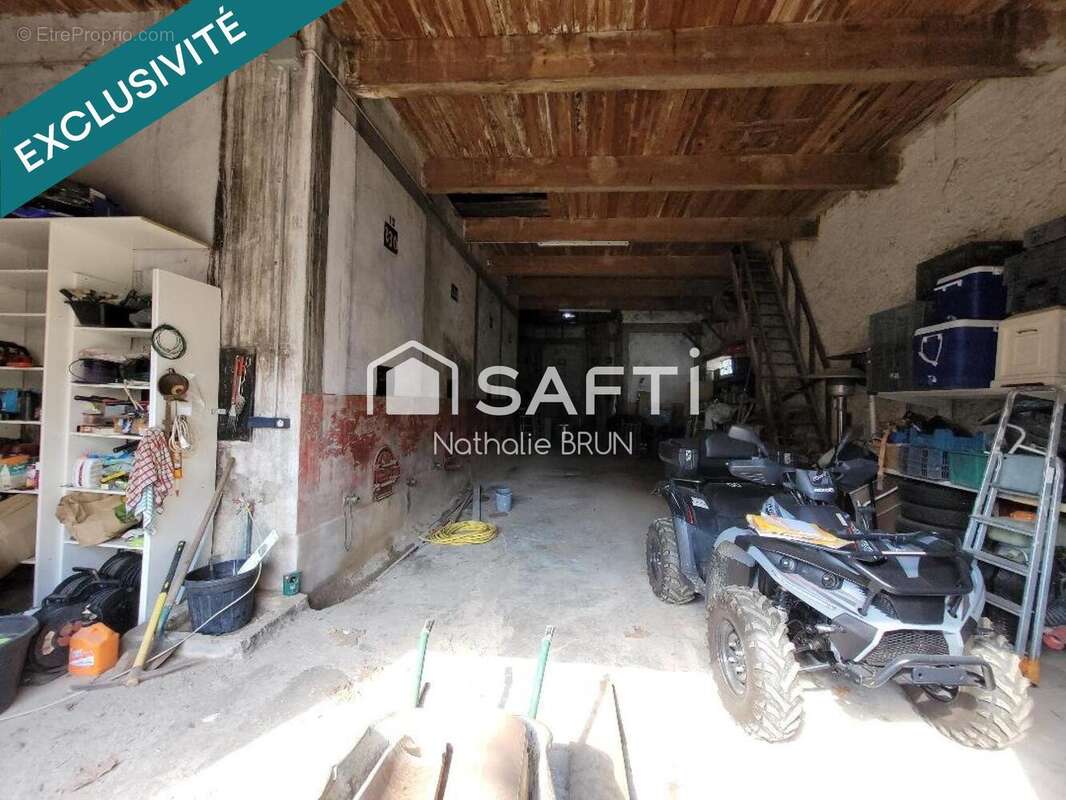 Photo 3 - Parking à PUISSERGUIER