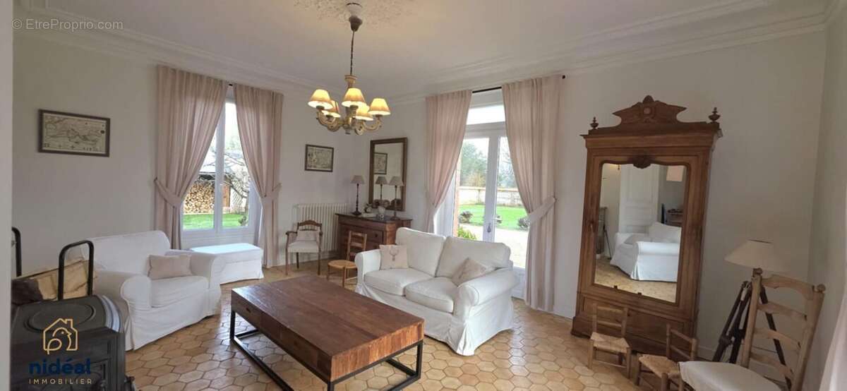 2EME SALON - Maison à GAILLON