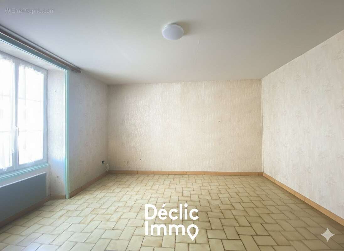 Maison à BREUIL-MAGNE