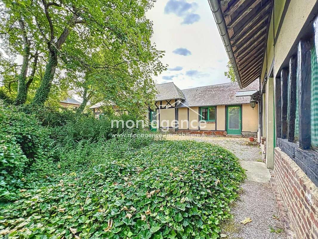 Maison à NEUFCHATEL-EN-BRAY